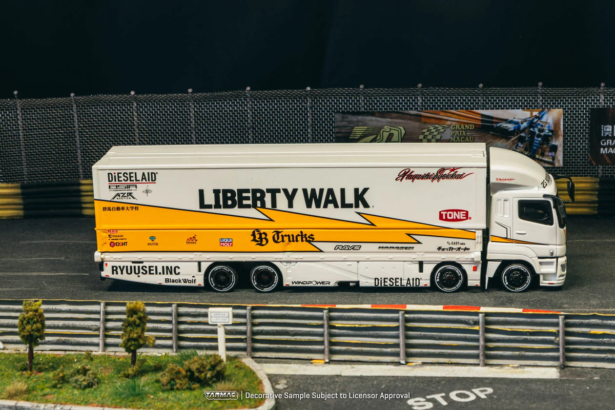 Mitsubishi Fuso Super Great LB-TRUCKS Weiß – 1:64