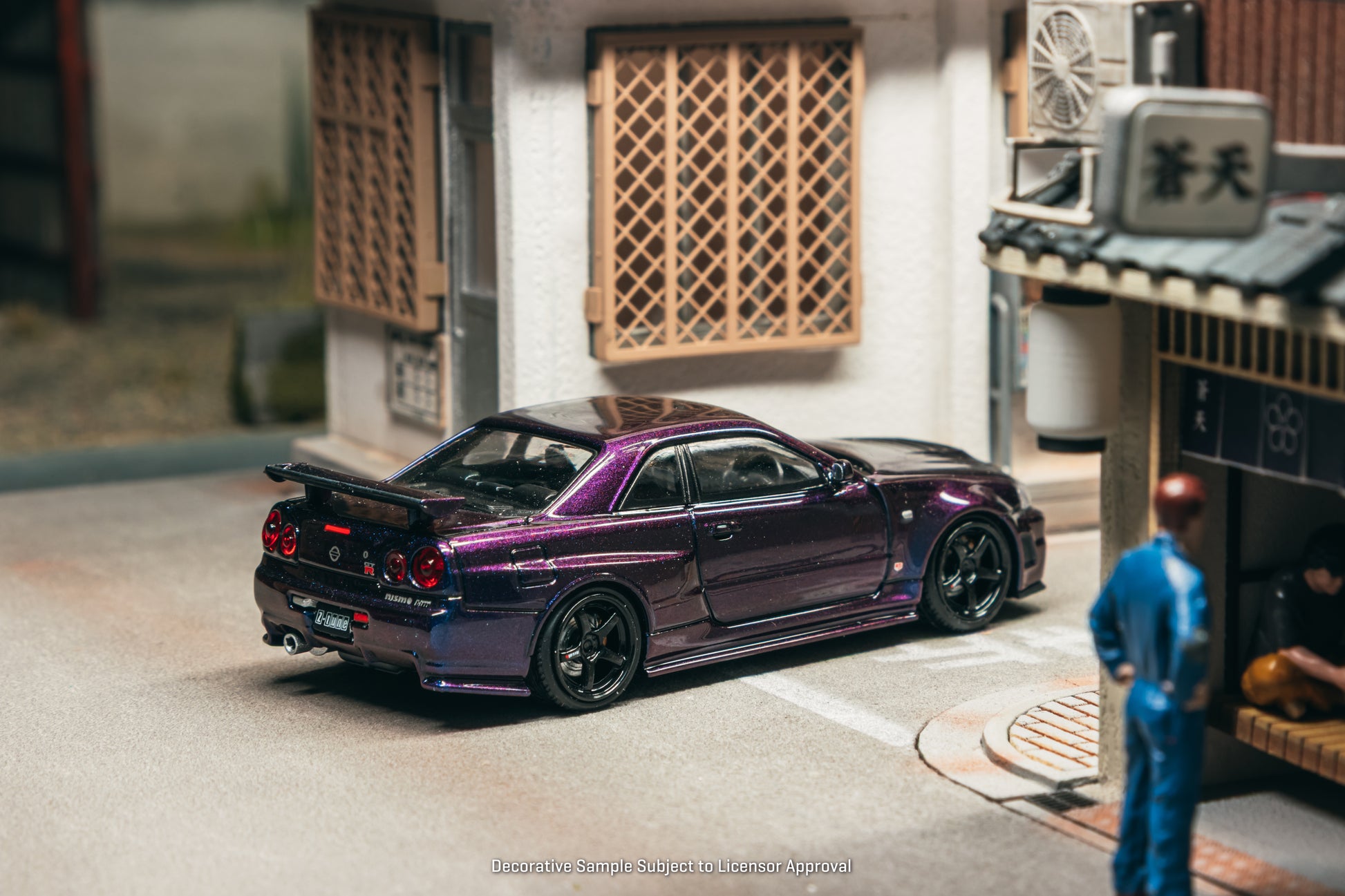 Nissan Skyline R34 GT-R Z-Tune Purple Metallic 1:64 Modellauto Verpackung