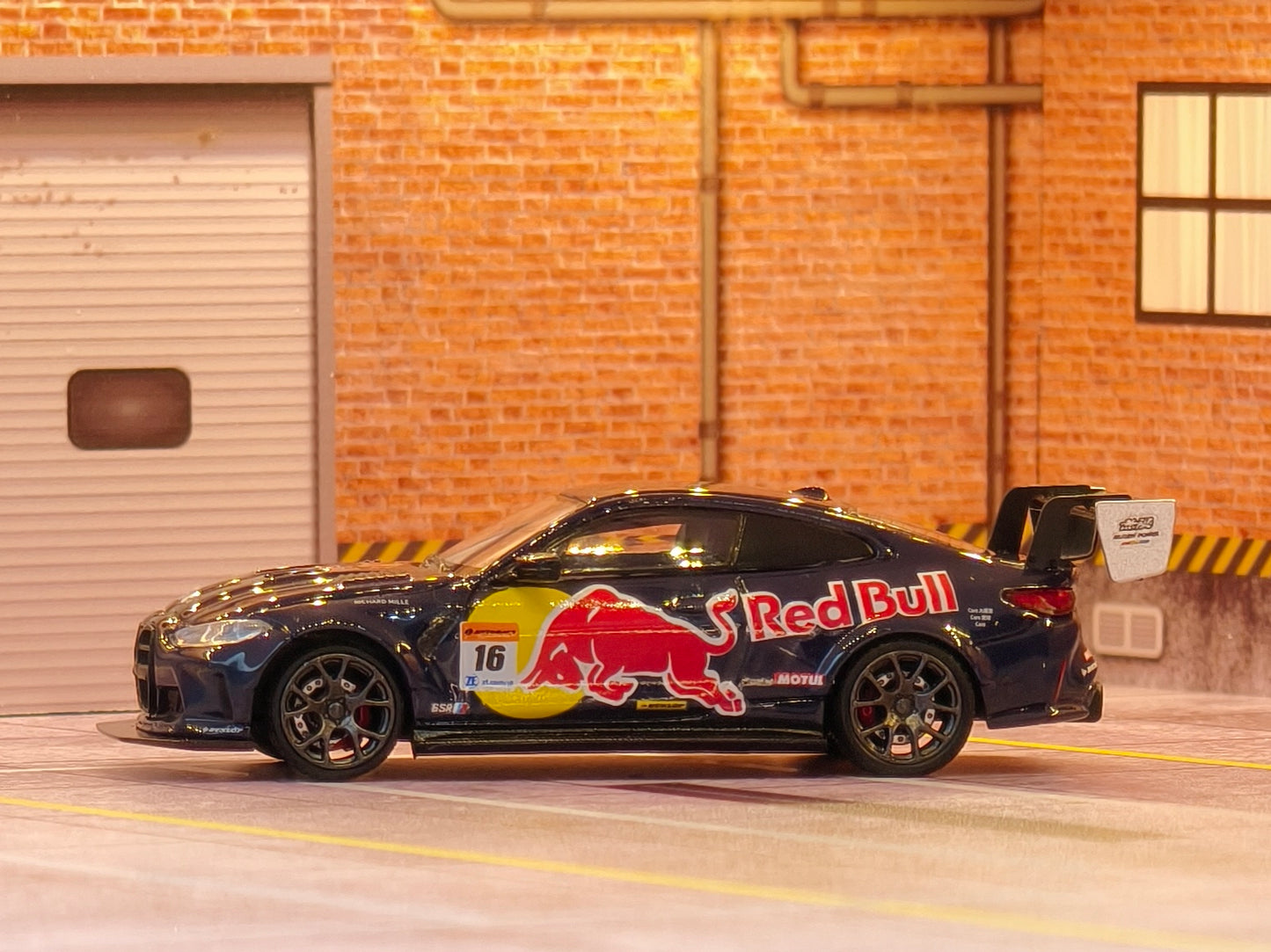 BMW M4 G82 RedBull