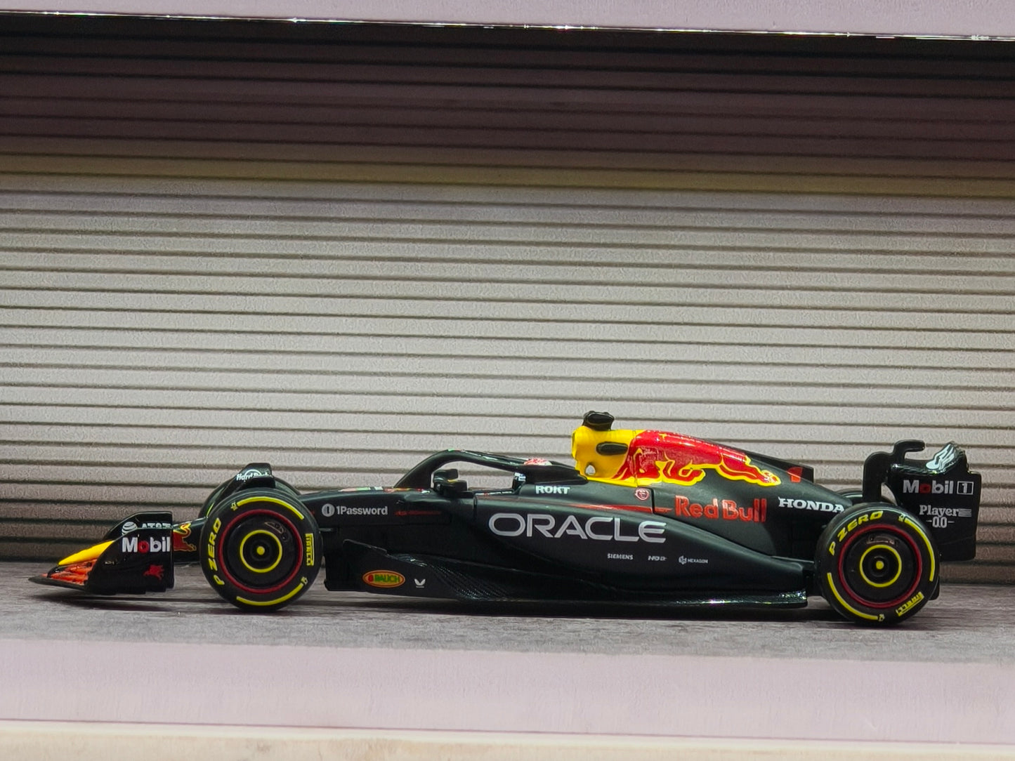RedBull RB21 Max Verstappen F1 2025