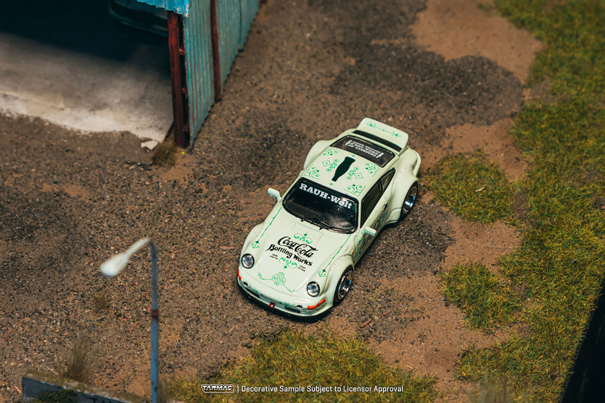 Porsche 911 (964) RWB Coca-Cola Edition – 1:64